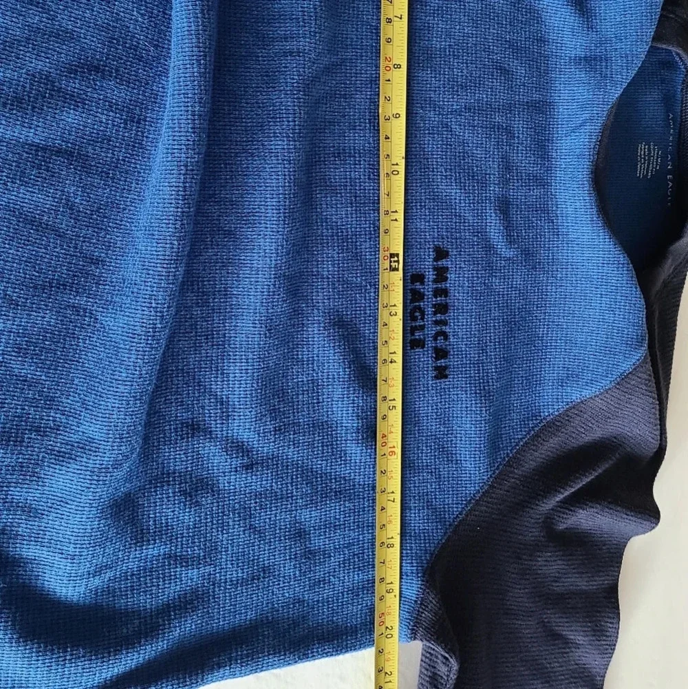 NWT American Eagle Outfitters Blue Tshirt long sleeve sz.M